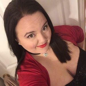 Meet your Posher, Briana